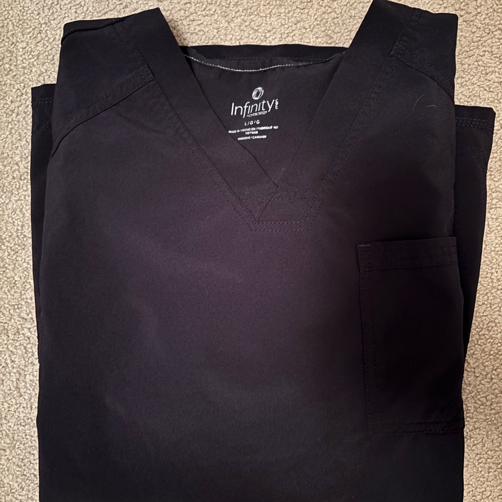 Cherokee Infinity Mens Scrub Top Black